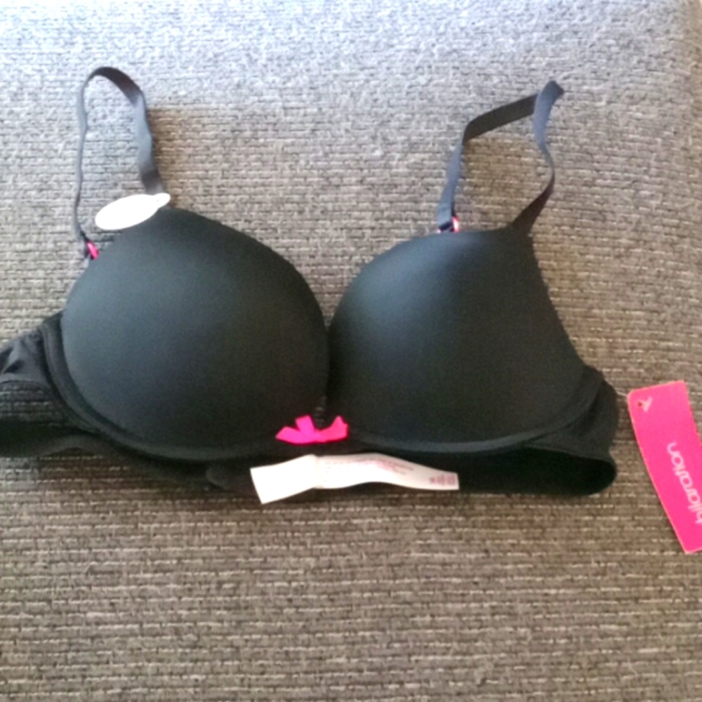 T shirt bra
